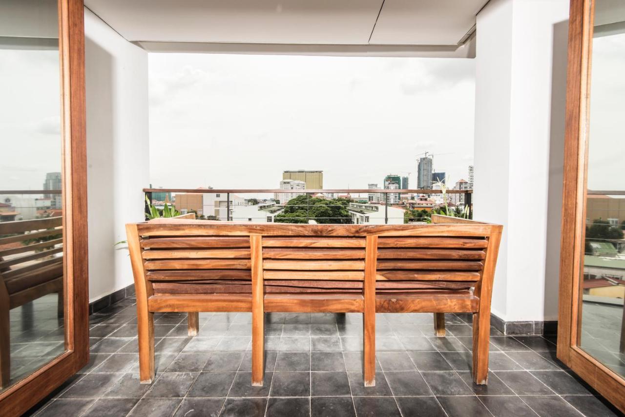 Patio Hotel & Urban Resort Phnom Penh Exterior photo