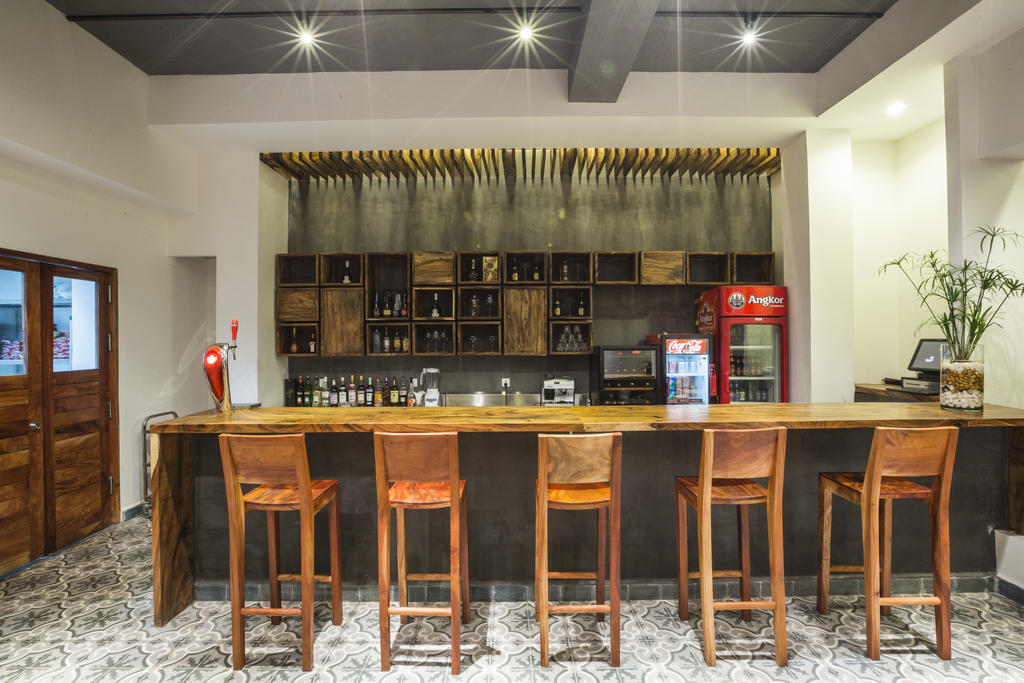 Patio Hotel & Urban Resort Phnom Penh Exterior photo